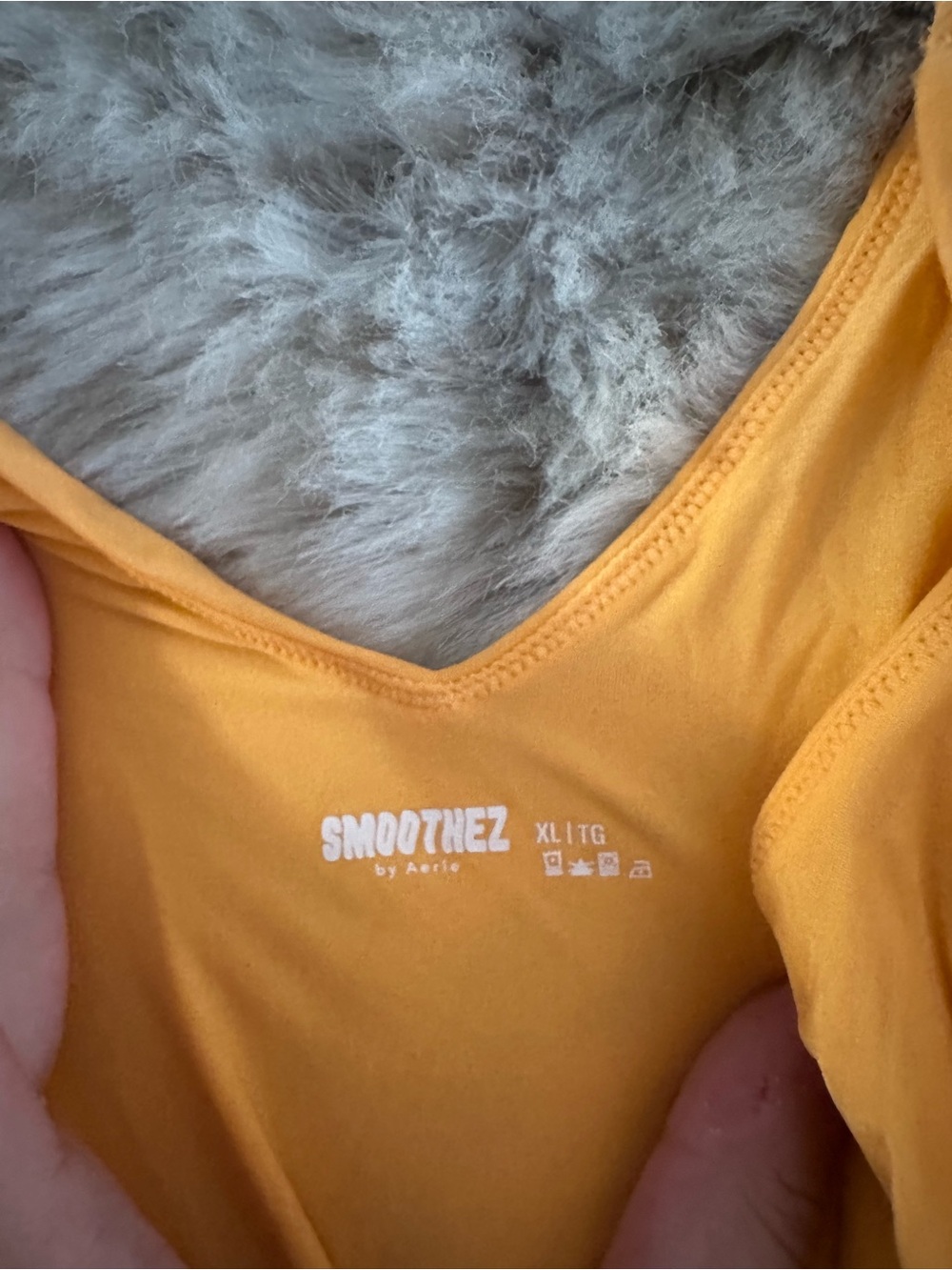aerie SMOOTHEZ Orange Plunge V-Neck Sleeveless Bodysuit - Picture 4 of 4